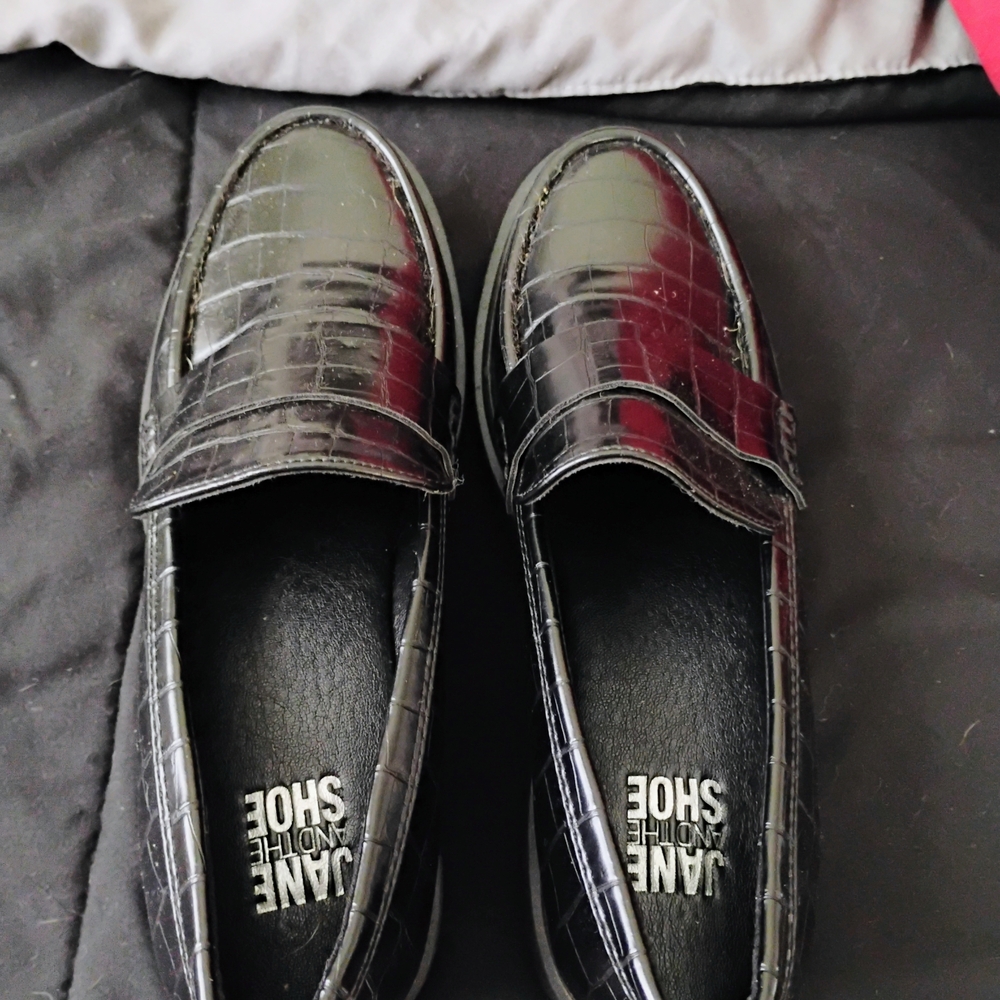 JANE AND THE SHOE Glossy Black Loafers